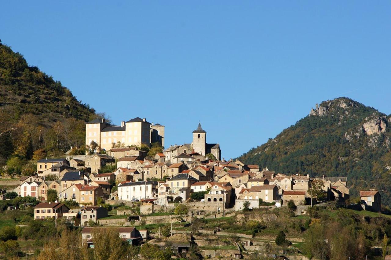 Maison Pittoresque A Mostuejouls Avec Vue Sur La Montagne Dış mekan fotoğraf