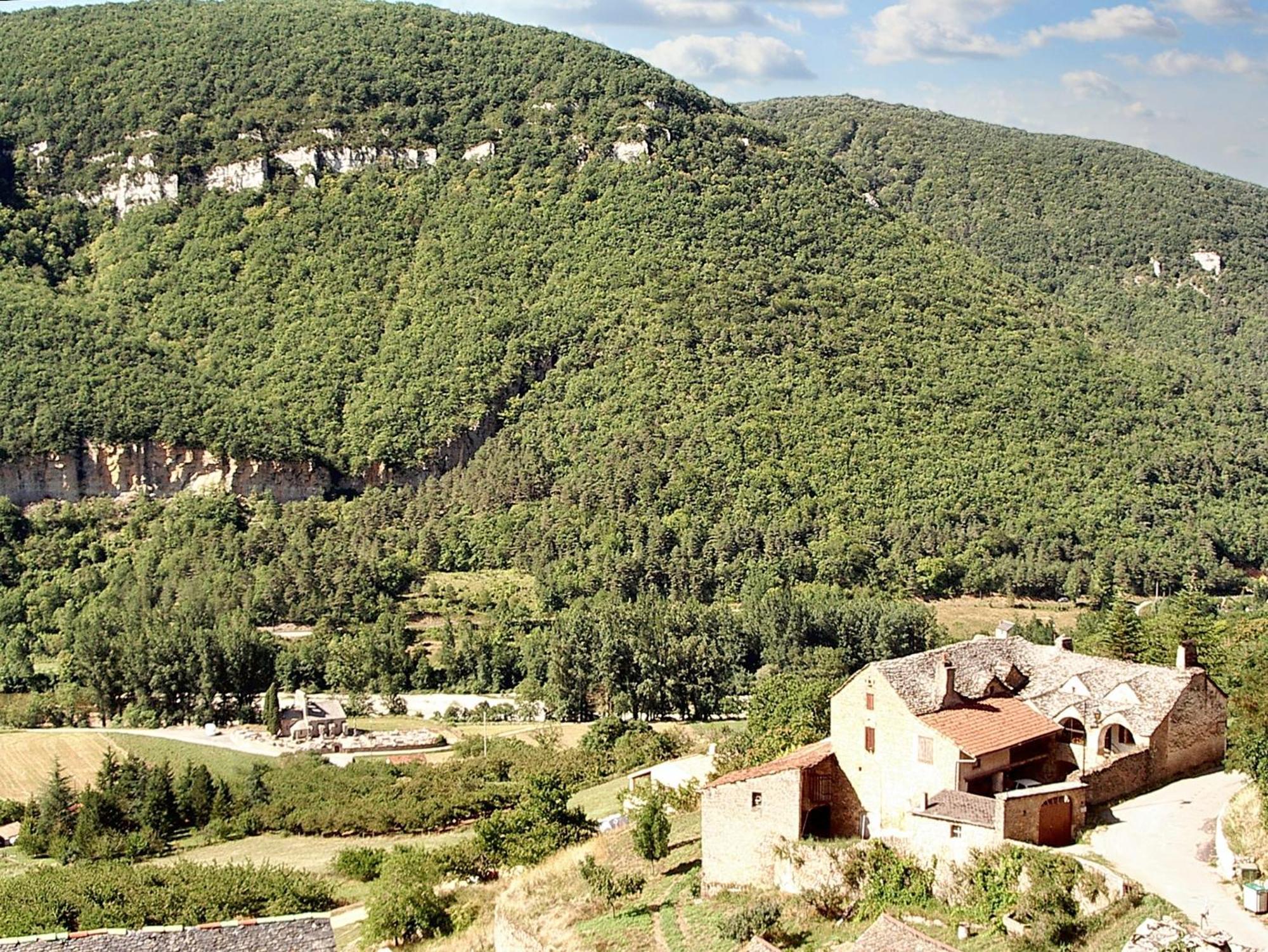 Maison Pittoresque A Mostuejouls Avec Vue Sur La Montagne Dış mekan fotoğraf